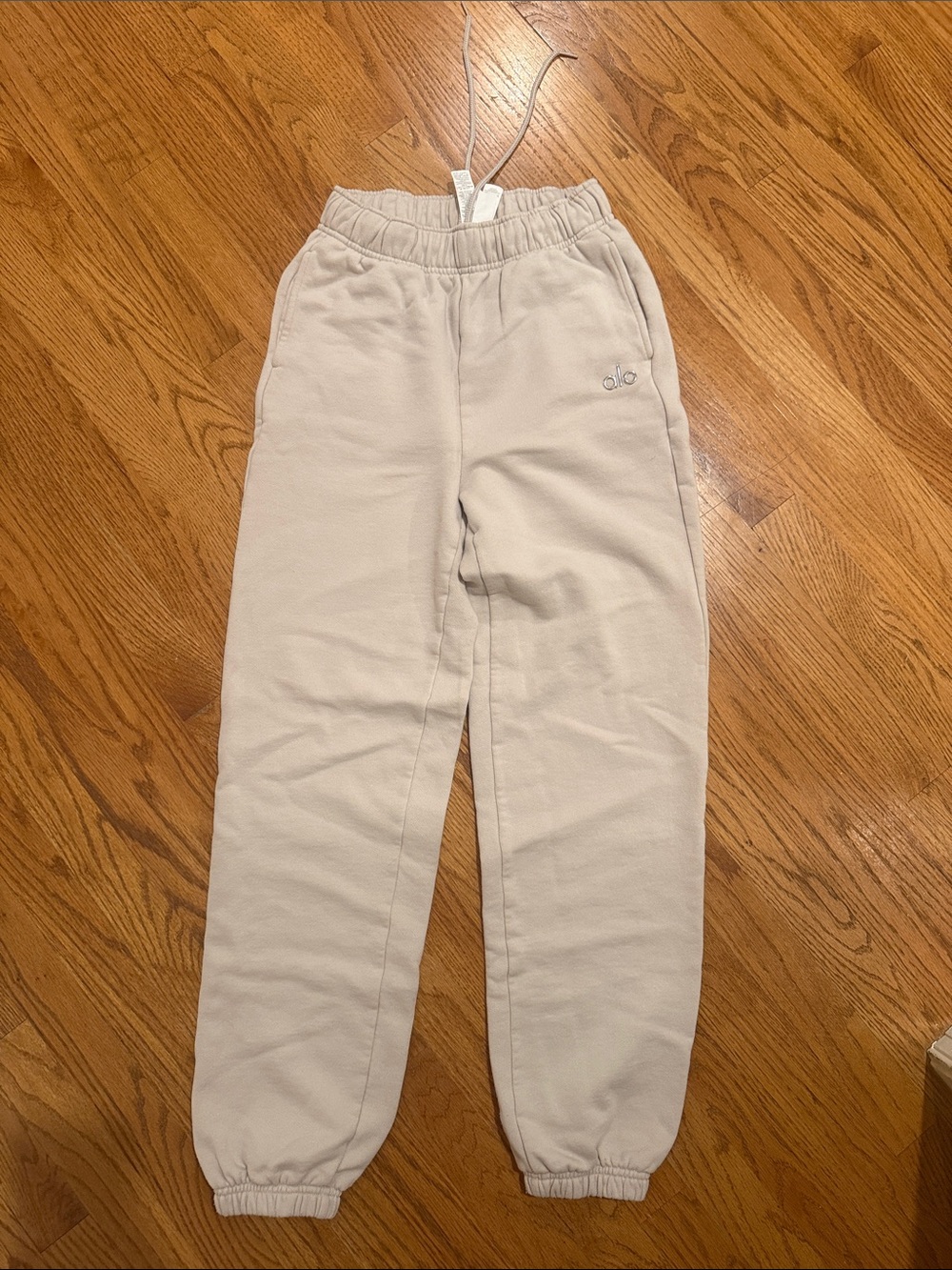 Alo Yoga Accolade Sweatpants - Bone